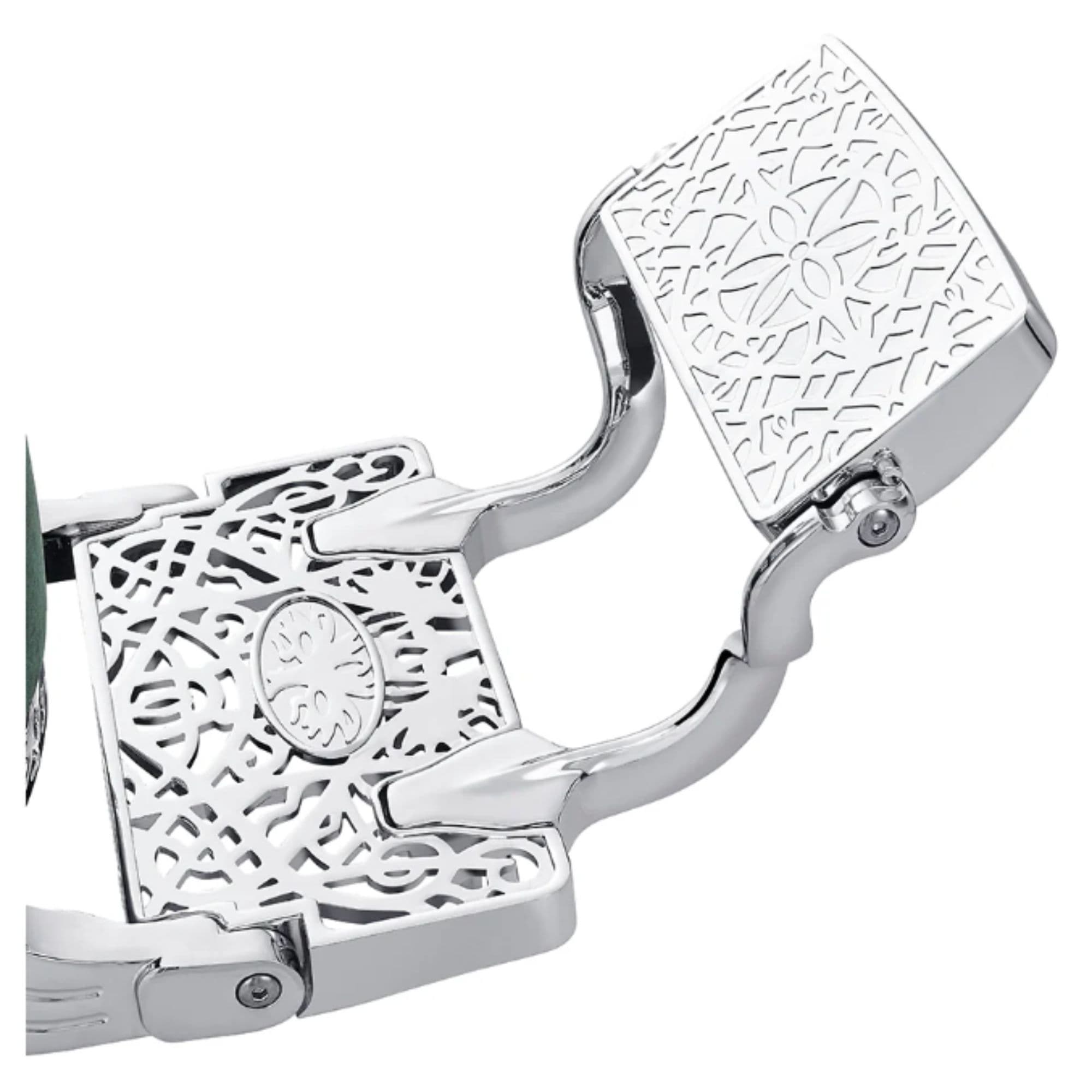 DIR Vanquish Barber Chair Close-Up View Of Calf Rest