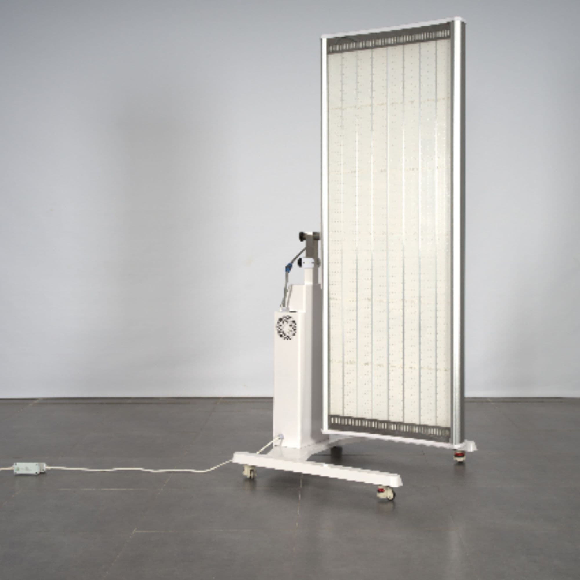 M2N Red Light Therapy Panel By Merican Full-Length In Upright Position