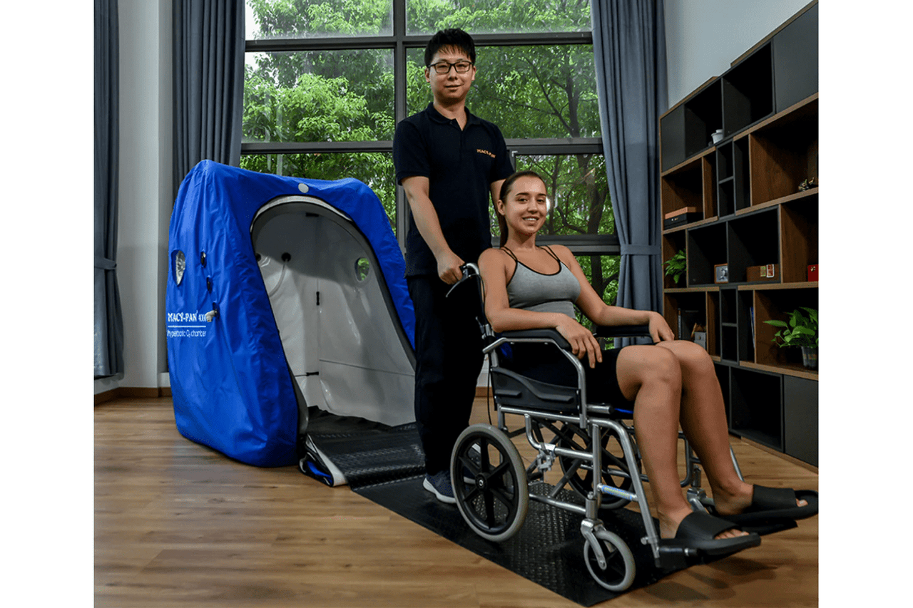 Macy-Pan MC4000 Wheelchair + Double Seated 1.3 to 1.4 ATA Hyperbaric Chamber