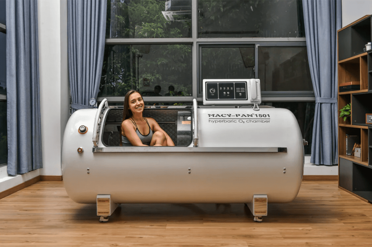 Macy-Pan 1501 1.5 to 1.8 ATA Hard Shell Hyperbaric Chamber