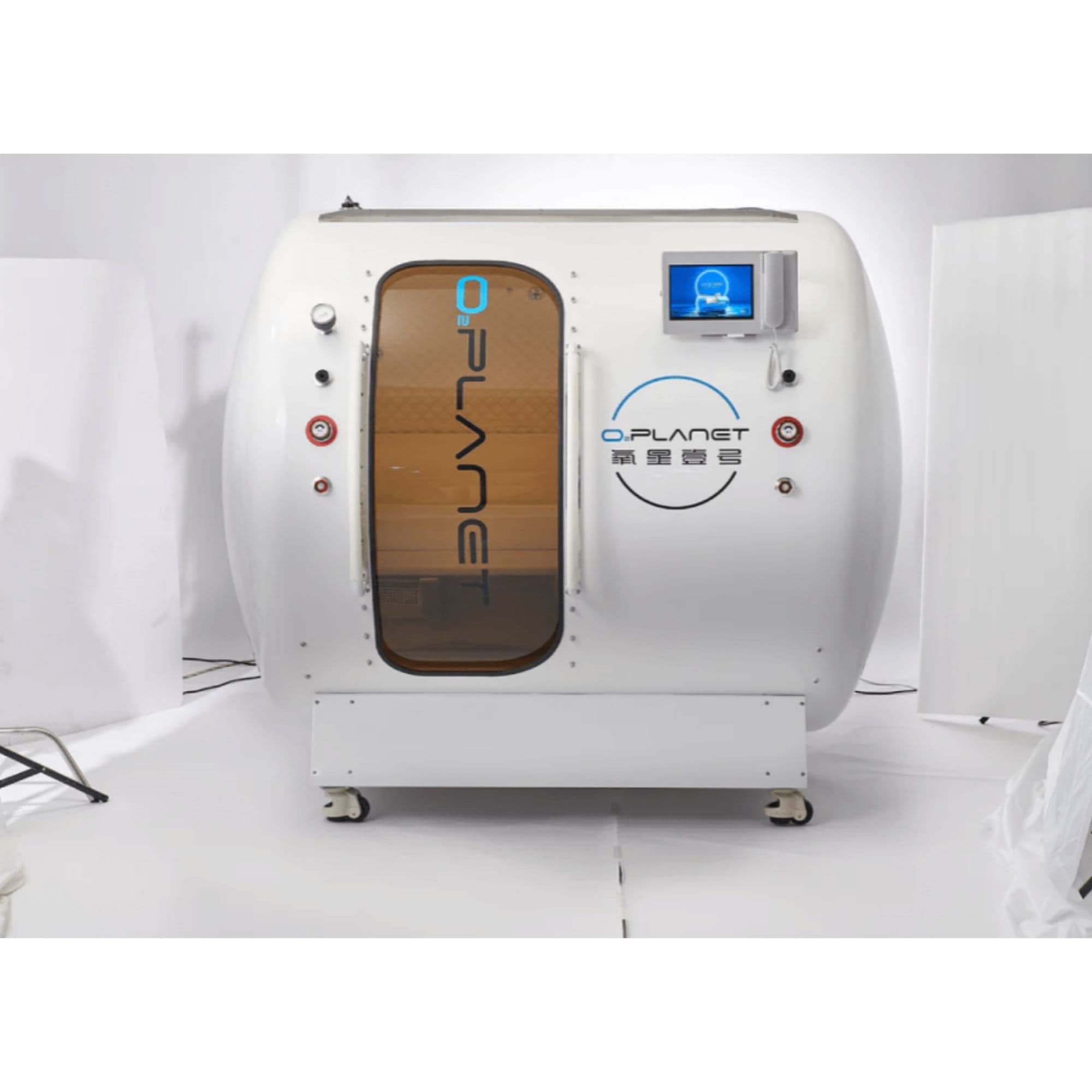 Macy-Pan HE5000 Mini 2.0 ATA Hard Shell Hyperbaric Chamber Front View In A Studio Setting