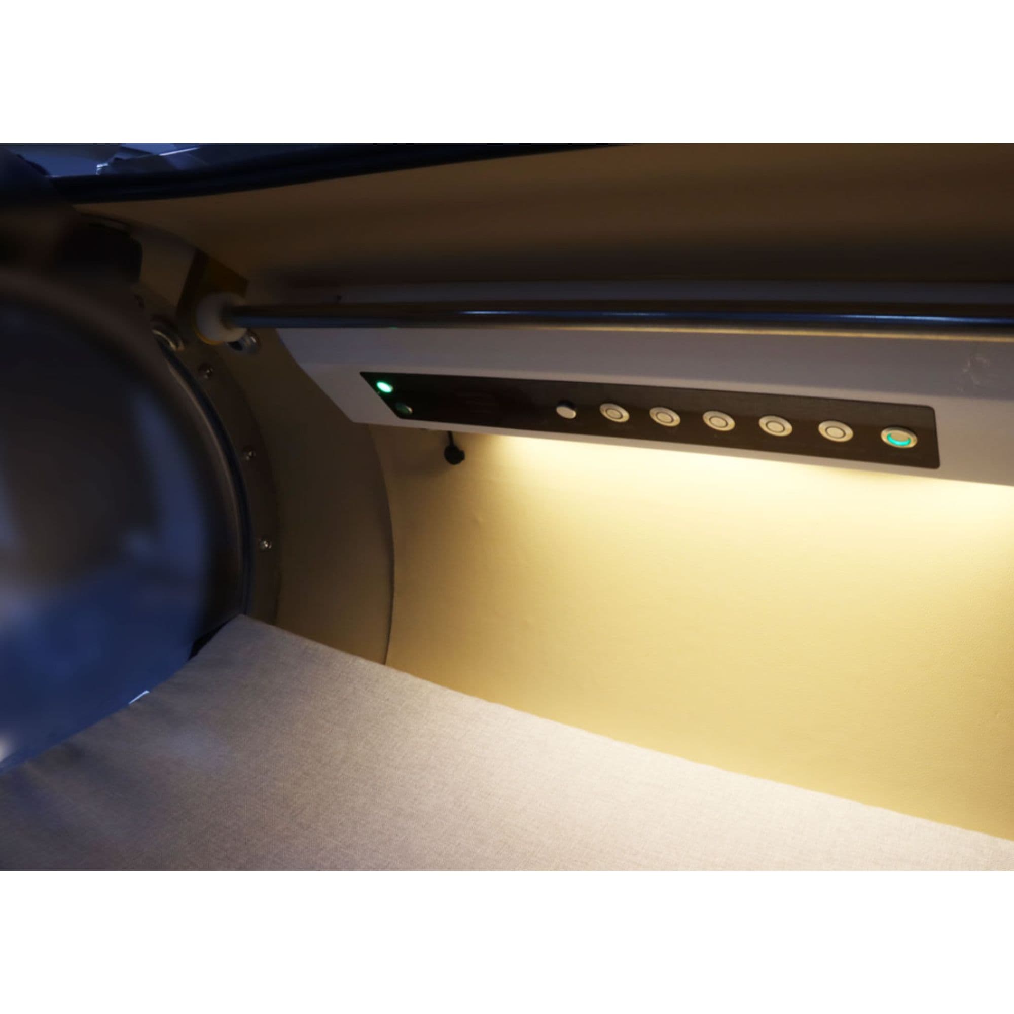 OxyRevo Quest30 Hard Hyperbaric Chamber – 1.5–2.0 ATA Close-up View Of Interior Controls And Lighting