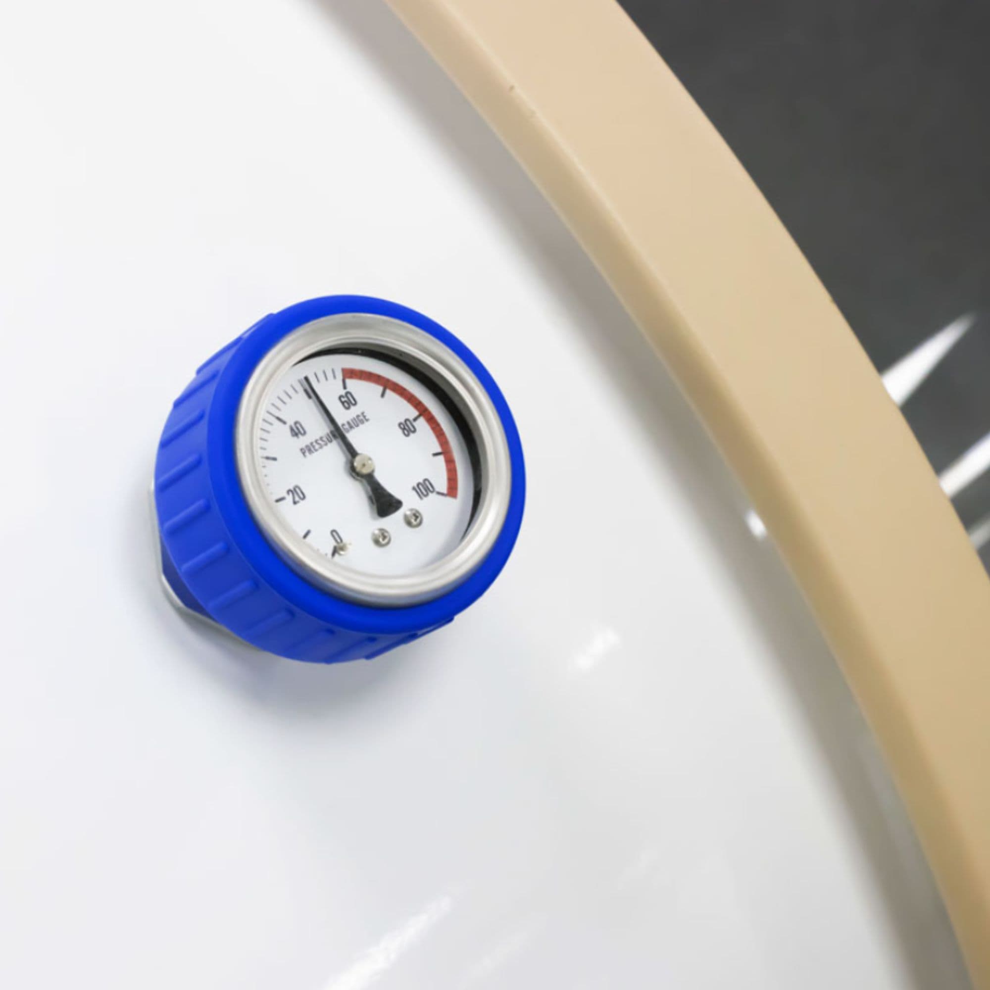 OxyRevo Quest36 Hard Hyperbaric Chamber – 1.5–2.0 ATA Close-up View Of Pressure Gauge Detail