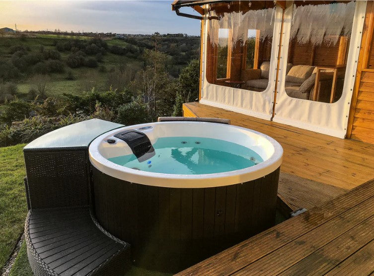 Okanagan 4-Person Hot Tub