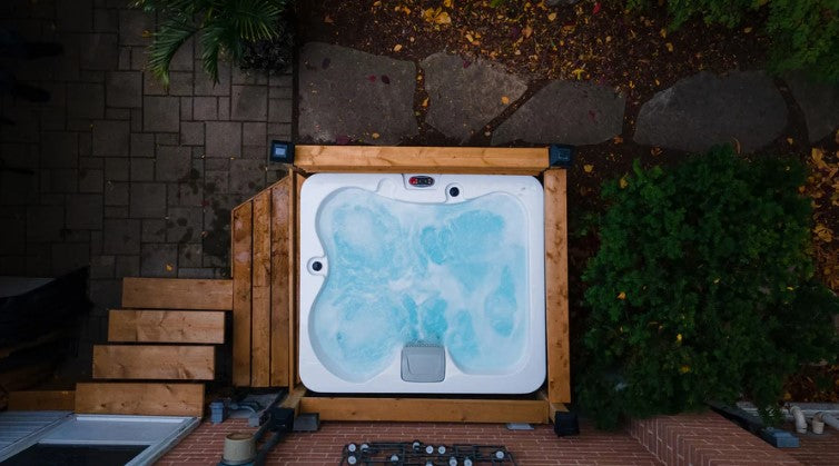 Manitoba 4-Person Hot Tub