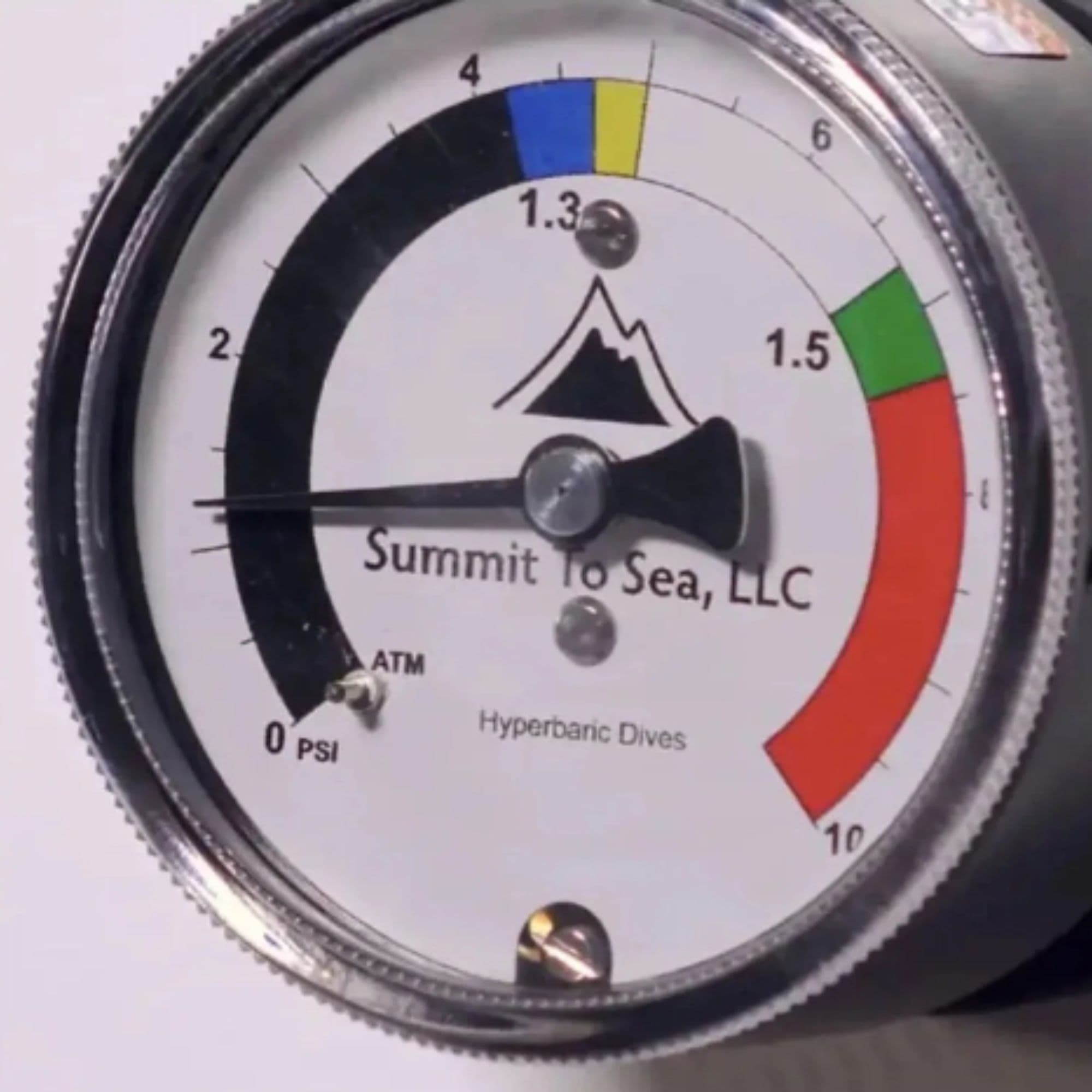 Summit to Sea Shallow Dive Hyperbaric Chamber – 26-Inch Detail View Of Pressure Gauge
