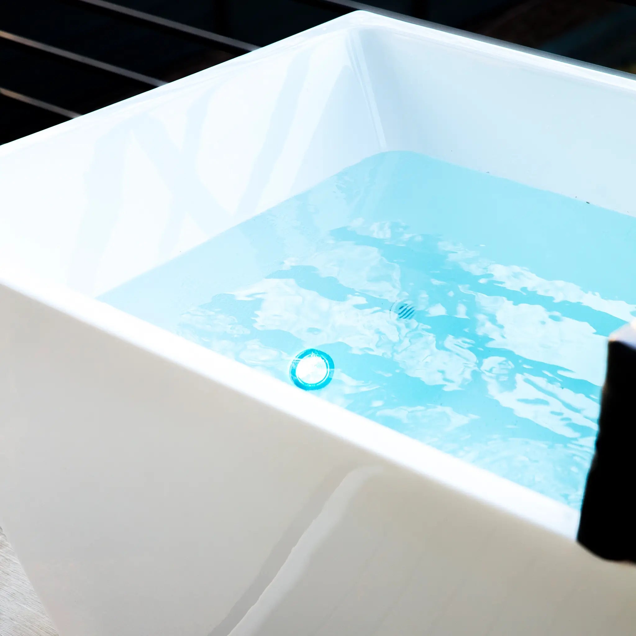 Revive Acrylic Cold Plunge